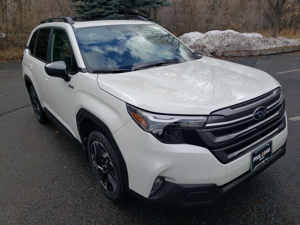 2025 Subaru Forester Premium's photo