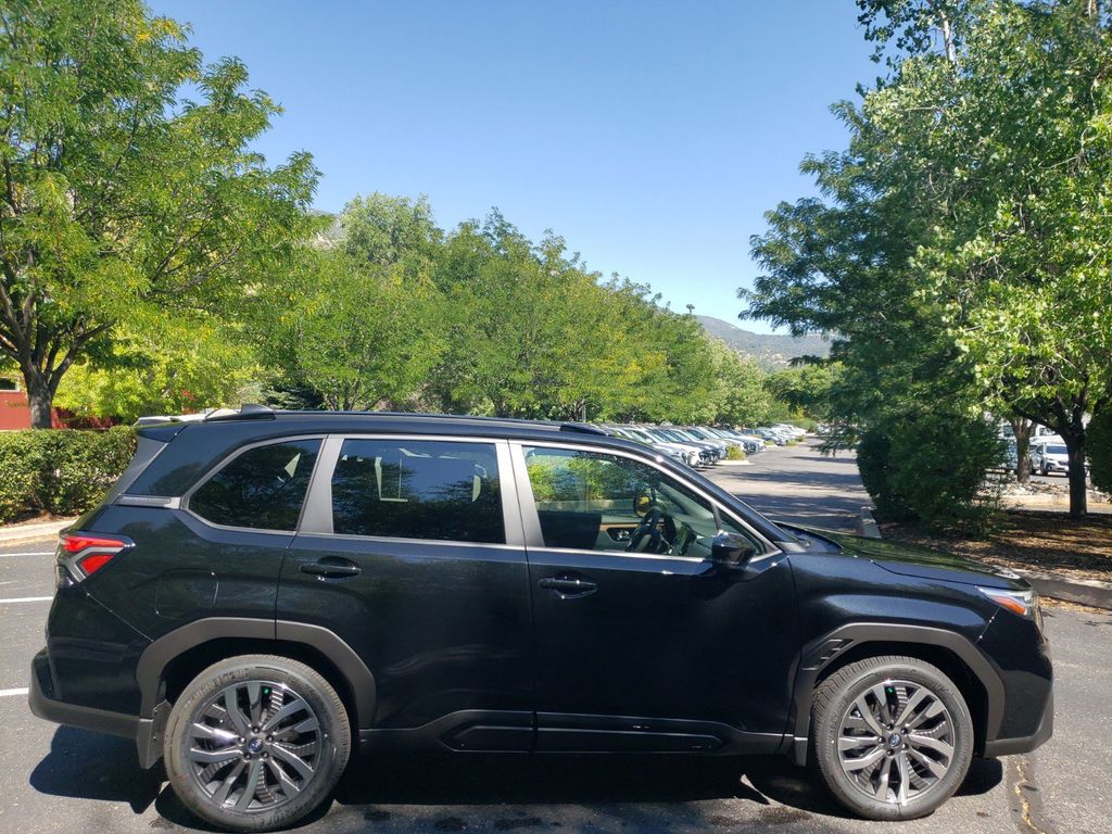 2025 Subaru Forester Touring photo 2