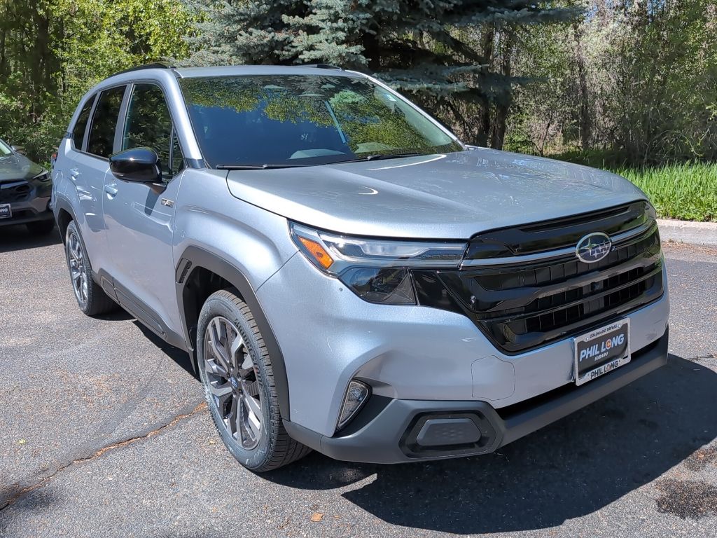 2026 Subaru Forester Touring Hybrid's photo