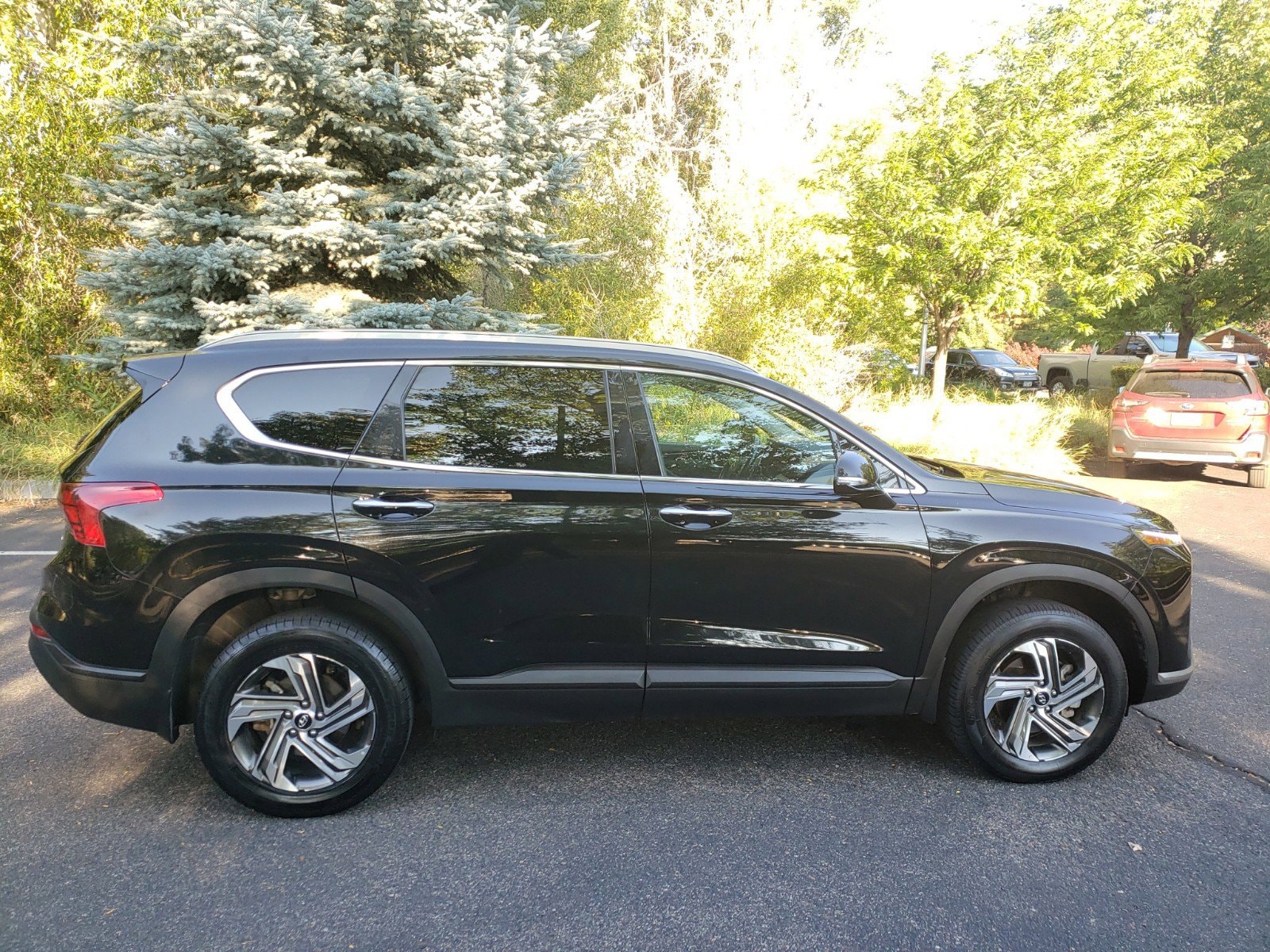 Used 2023 Hyundai Santa Fe SEL with VIN 5NMS2DAJ7PH508364 for sale in Glenwood Springs, CO