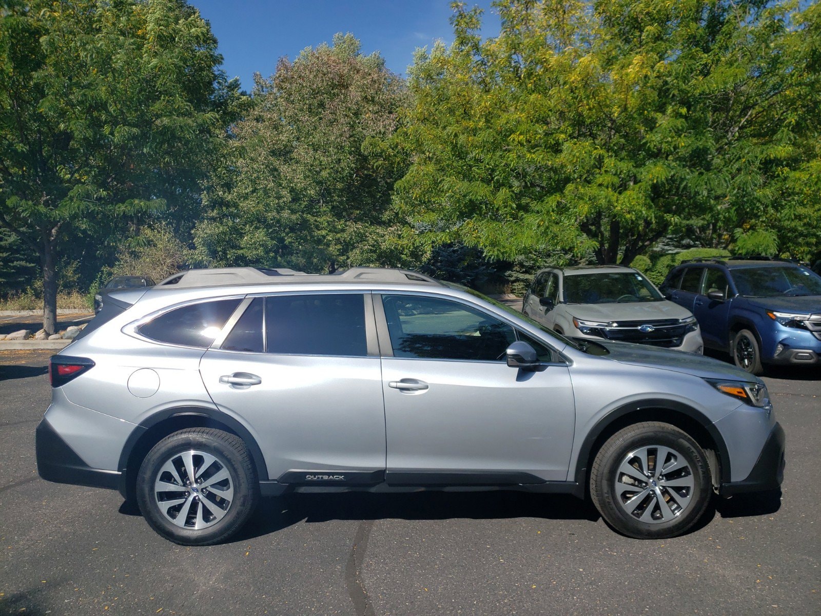 Used 2022 Subaru Outback Premium with VIN 4S4BTAFC7N3138904 for sale in Glenwood Springs, CO