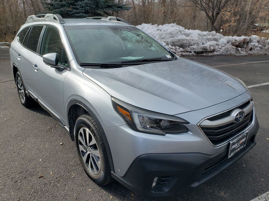 2021 Subaru Outback Premium's photo