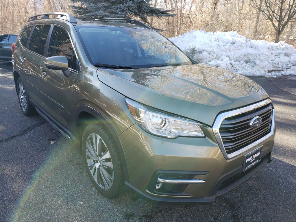2022 Subaru Ascent Limited's photo