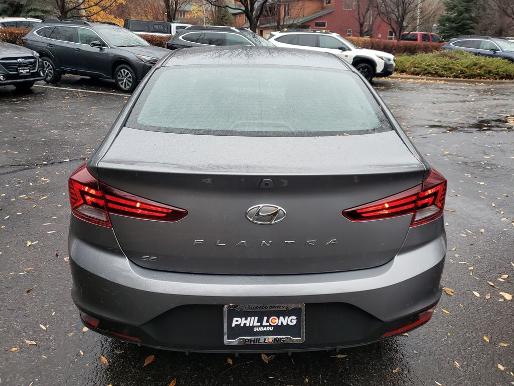 2019 Hyundai Elantra SE photo 4