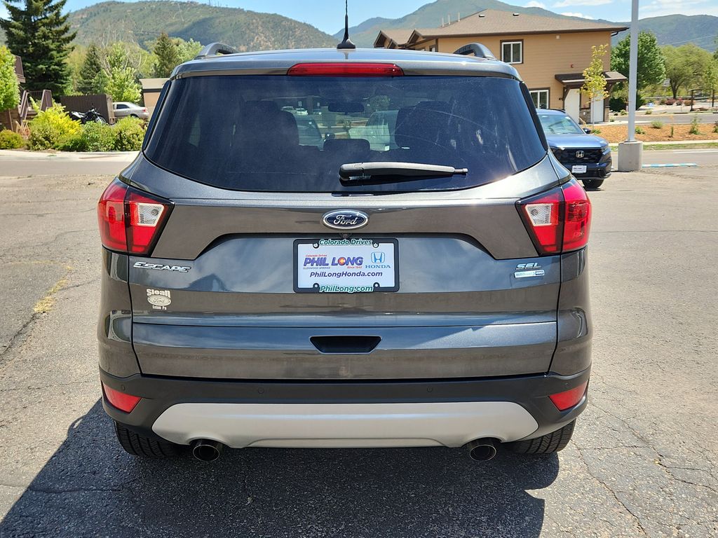 2019 Ford Escape SEL photo 4