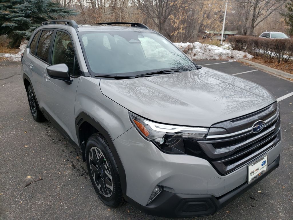 2025 Subaru Forester Premium's photo