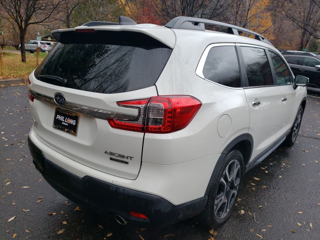 2023 Subaru Ascent Touring photo 2