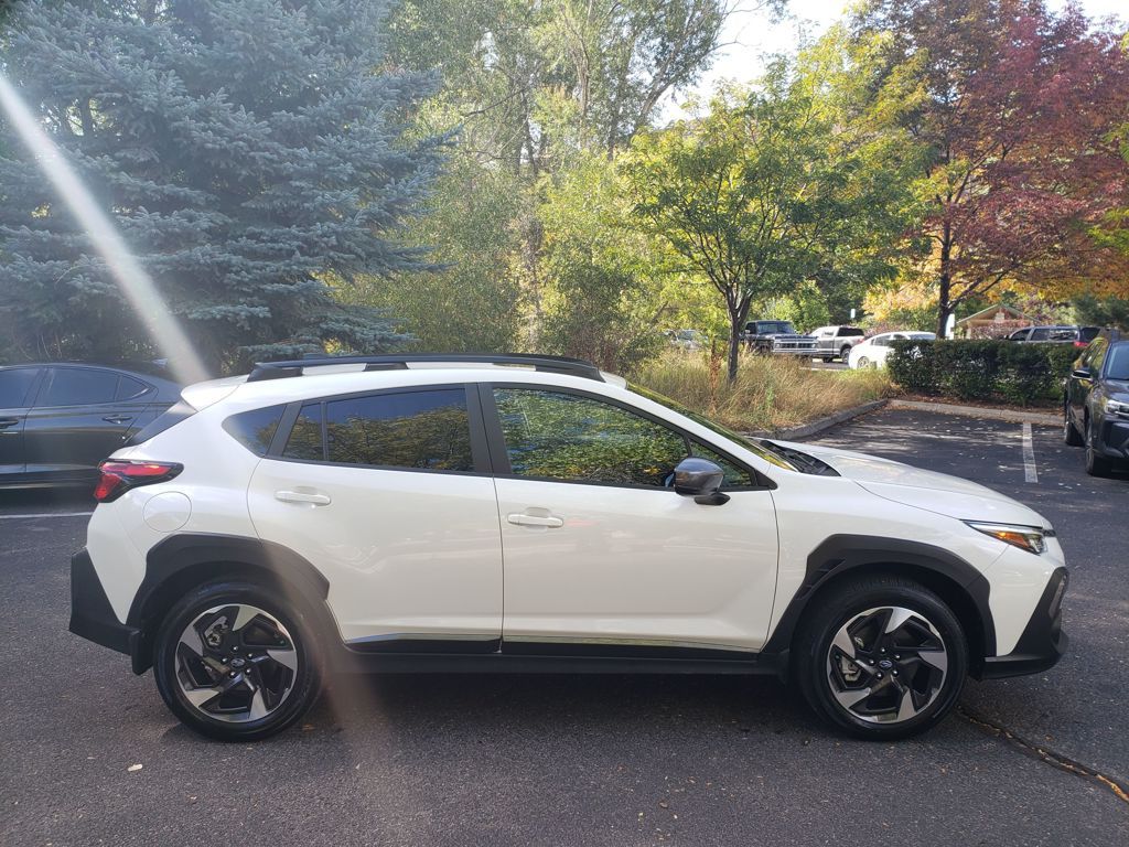 2025 Subaru Crosstrek Limited photo 2