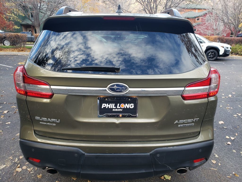 2022 Subaru Ascent Limited photo 4
