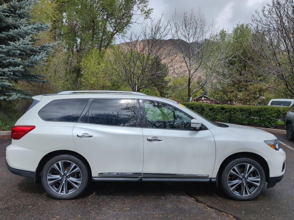Used 2017 Nissan Pathfinder Platinum with VIN 5N1DR2MM0HC678530 for sale in Glenwood Springs, CO