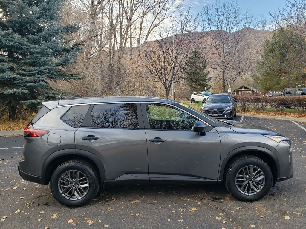 Used 2024 Nissan Rogue S SUV