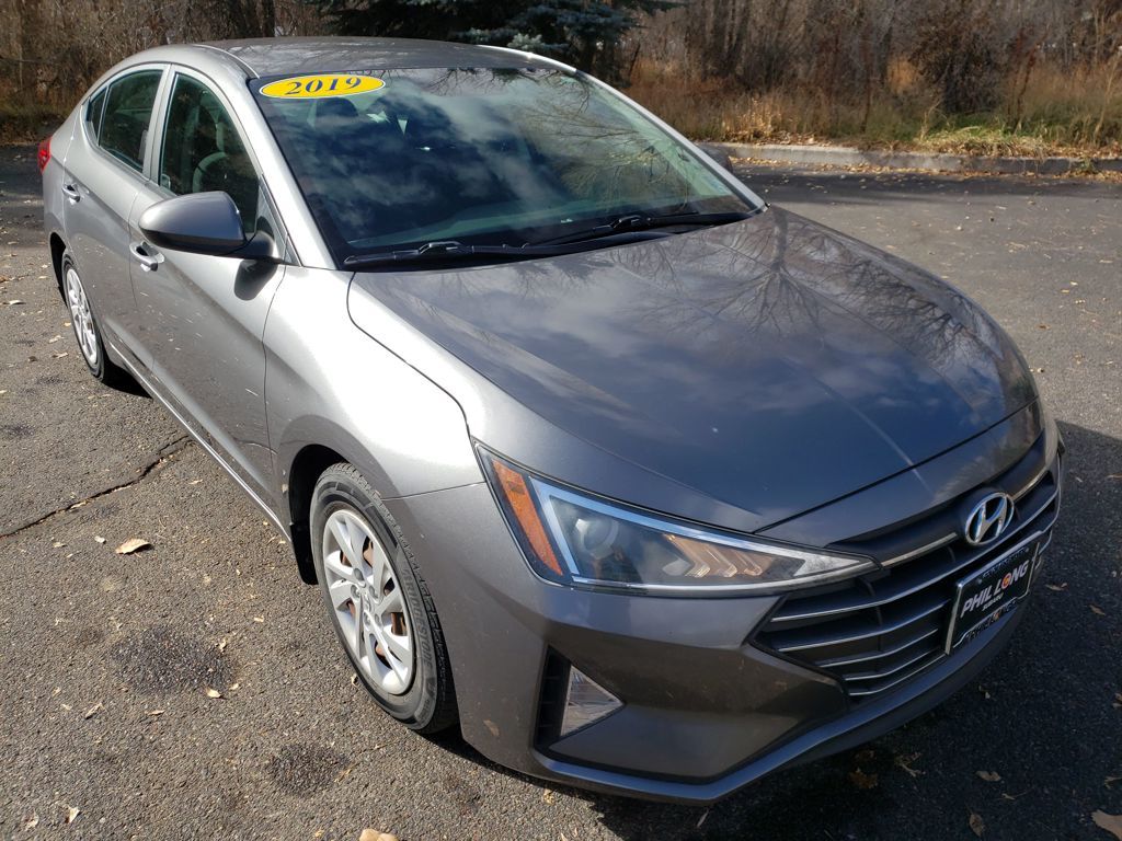 2019 Hyundai Elantra SE