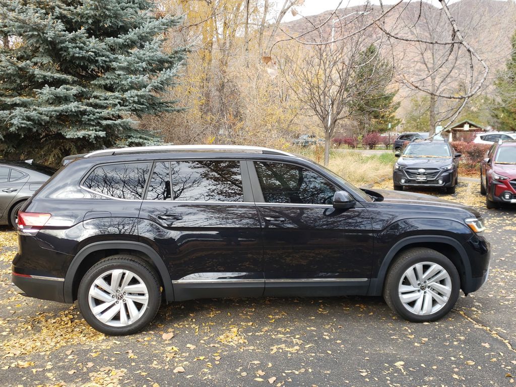 2021 Volkswagen Atlas V6 SEL photo 2