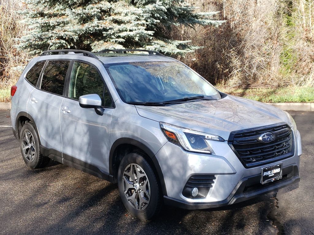 2022 Subaru Forester Premium