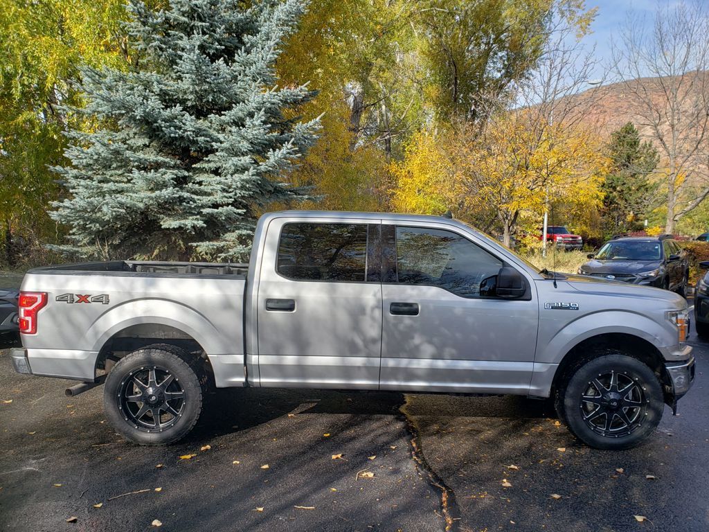 2020 Ford F-150 XLT photo 2