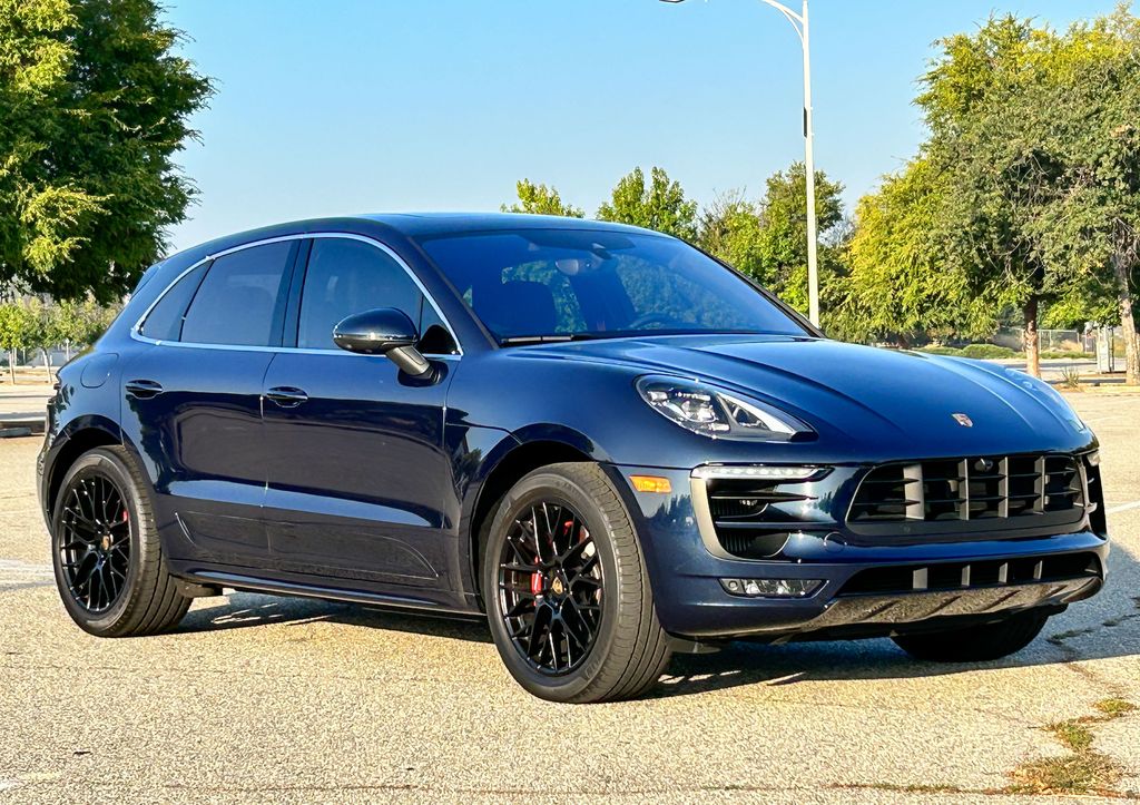 2018 Porsche Macan GTS's photo