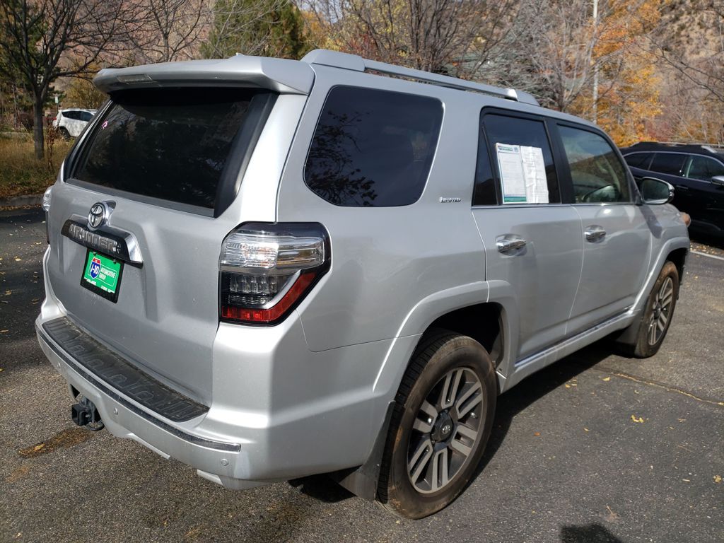 2015 Toyota 4Runner Limited photo 3