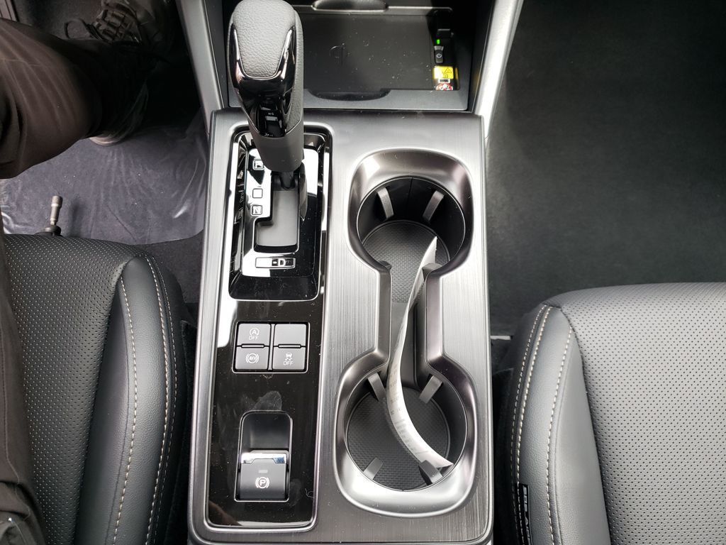 2026 Subaru Outback Limited - Photo 12