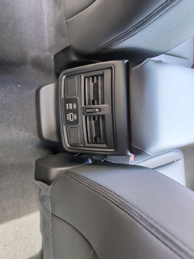 2026 Subaru Outback Premium - Photo 6