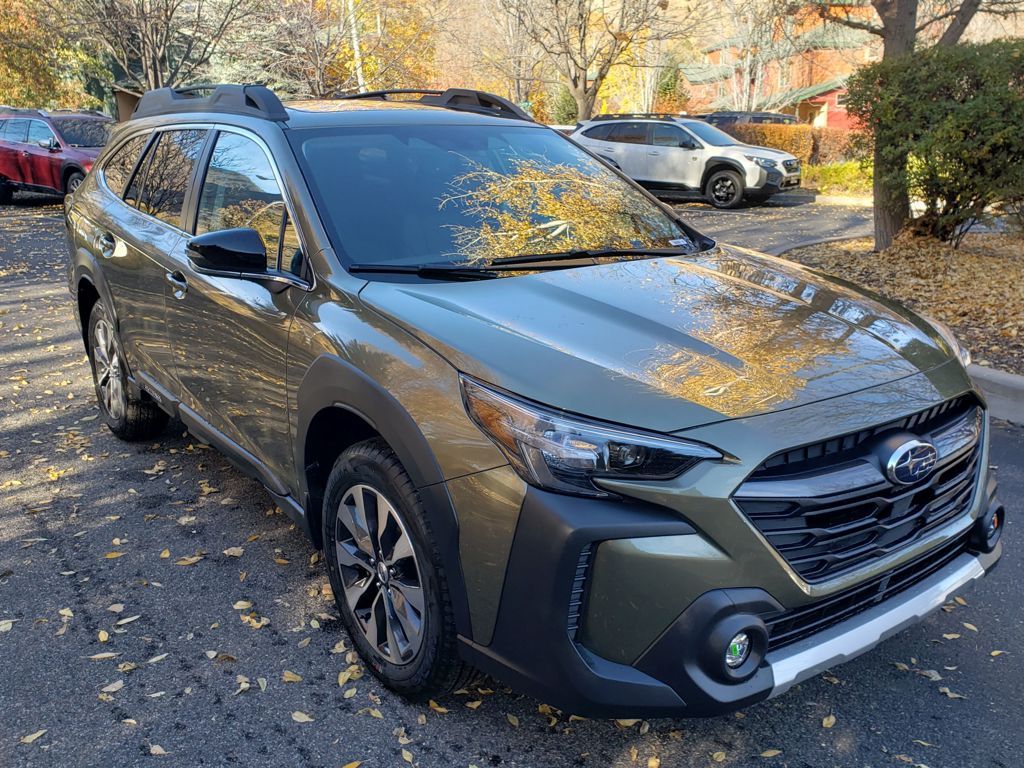 2025 Subaru Outback Limited's photo