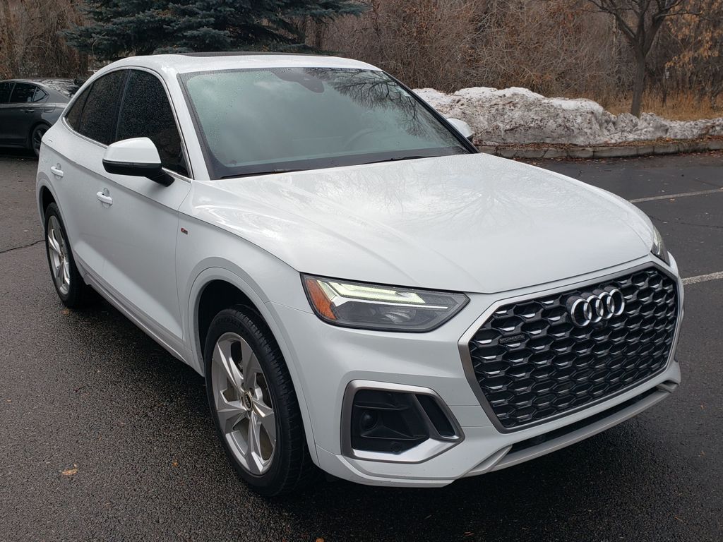 2021 Audi Q5 Sportback Premium Plus's photo
