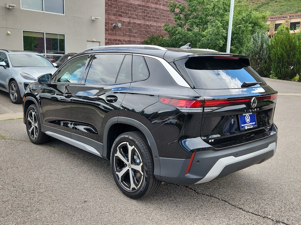 New 2026 Volkswagen Tiguan SE SUV