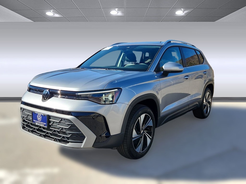 New 2025 Volkswagen Taos 1.5T SE SUV