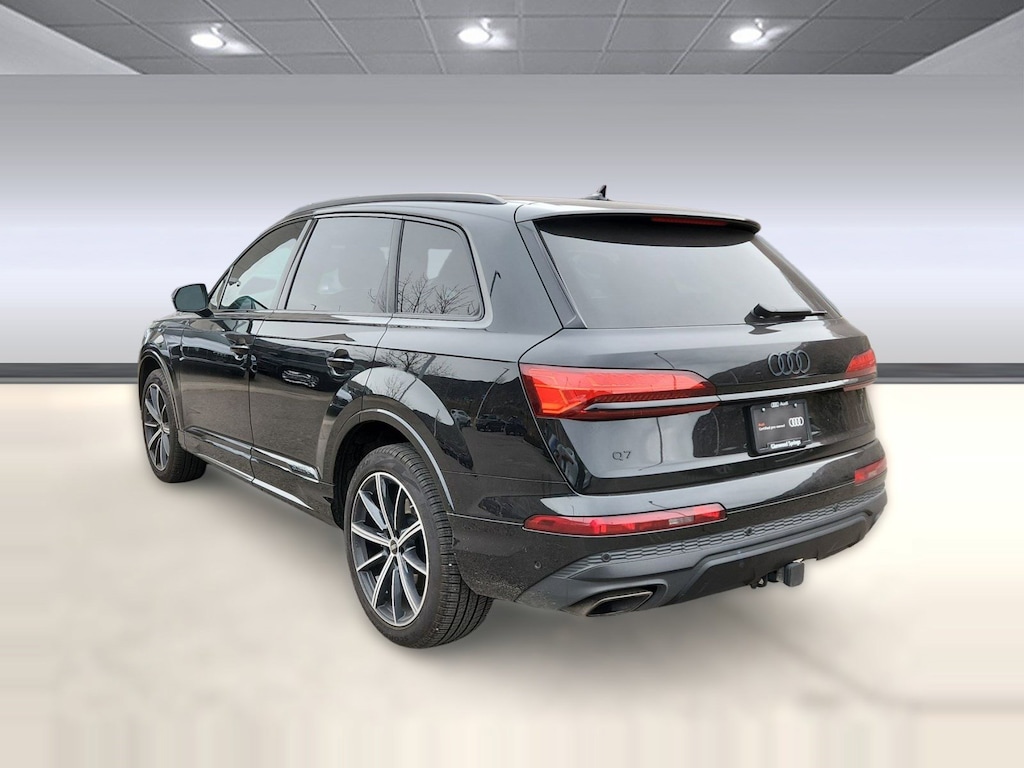 Used 2025 Audi Q7 45 Premium Plus SUV