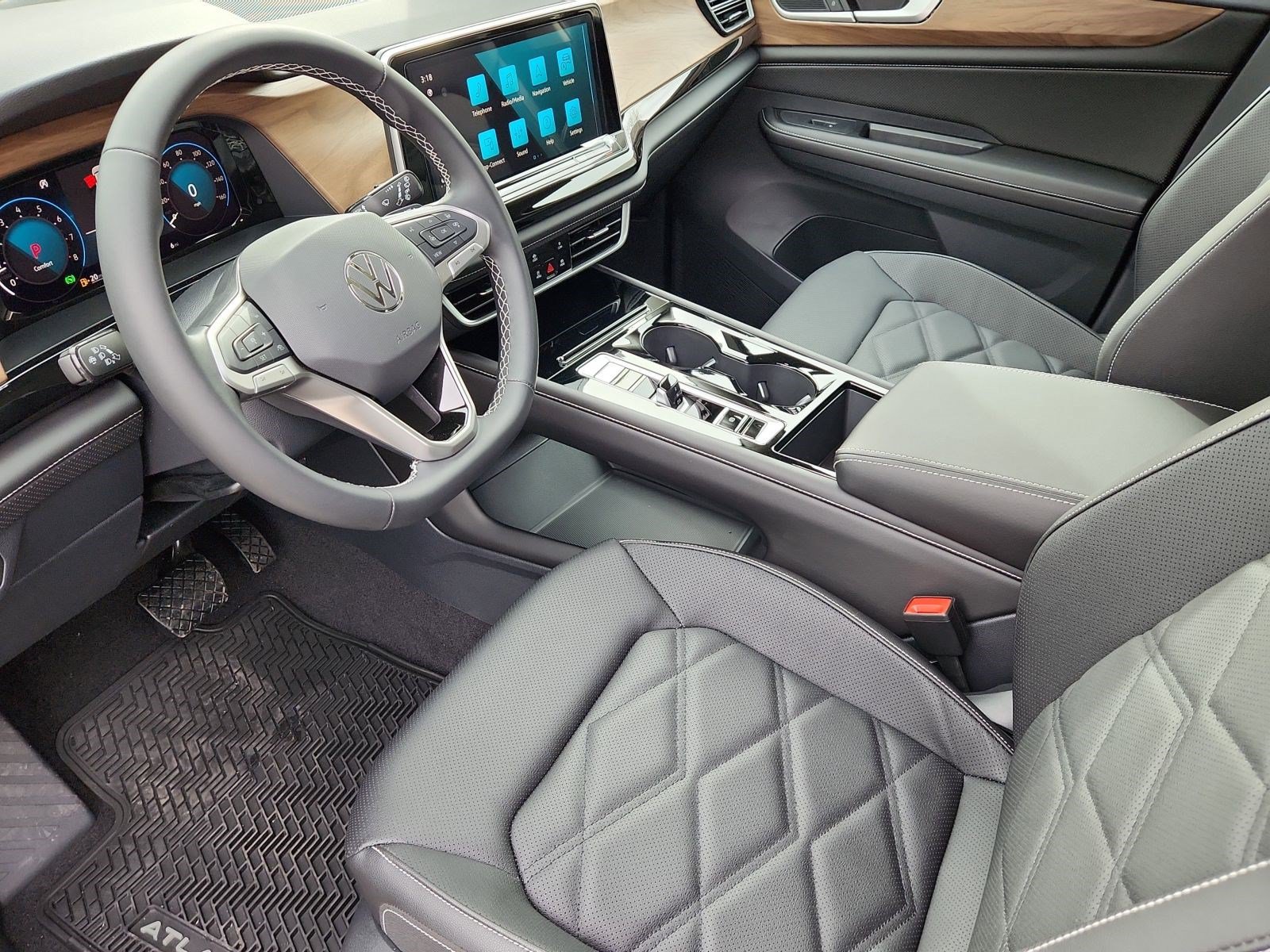 2026 Volkswagen Atlas SE w/Tech - Photo 11