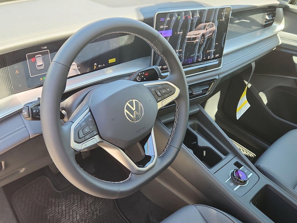 New 2026 Volkswagen Tiguan 2.0T SE SUV