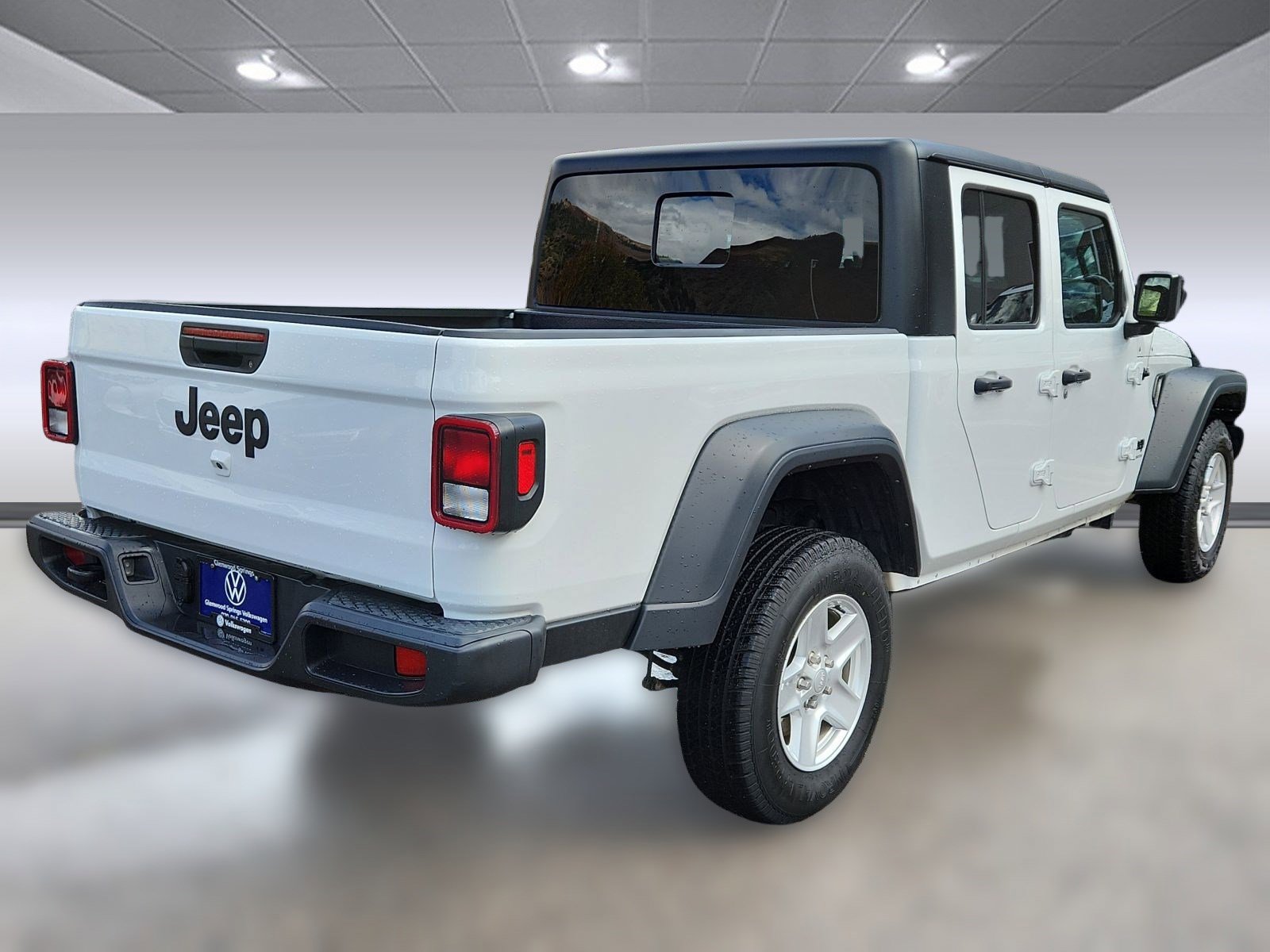 2023 Jeep Gladiator Sport S photo 3