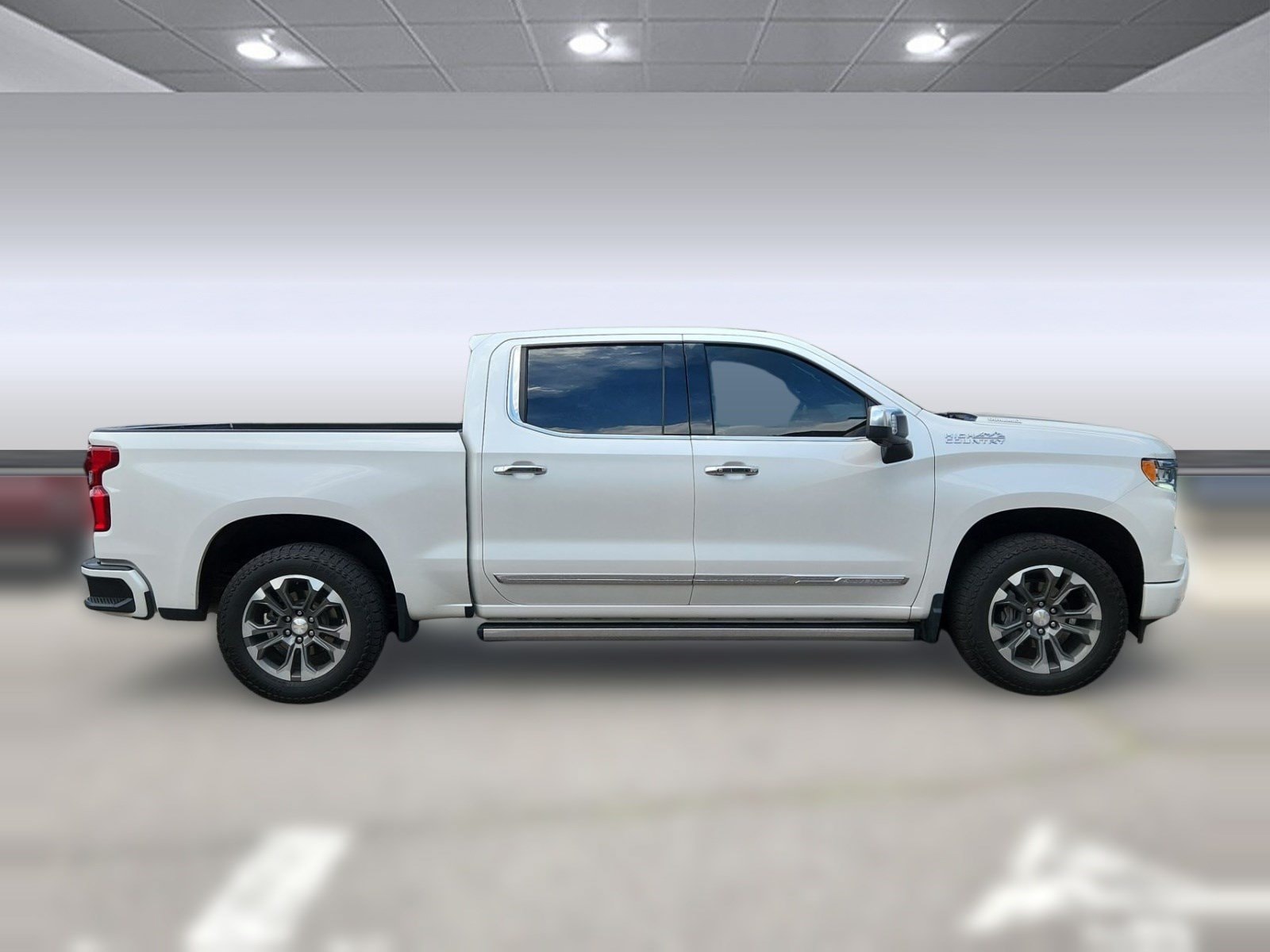 2023 Chevrolet Silverado 1500 High Country - Photo 8