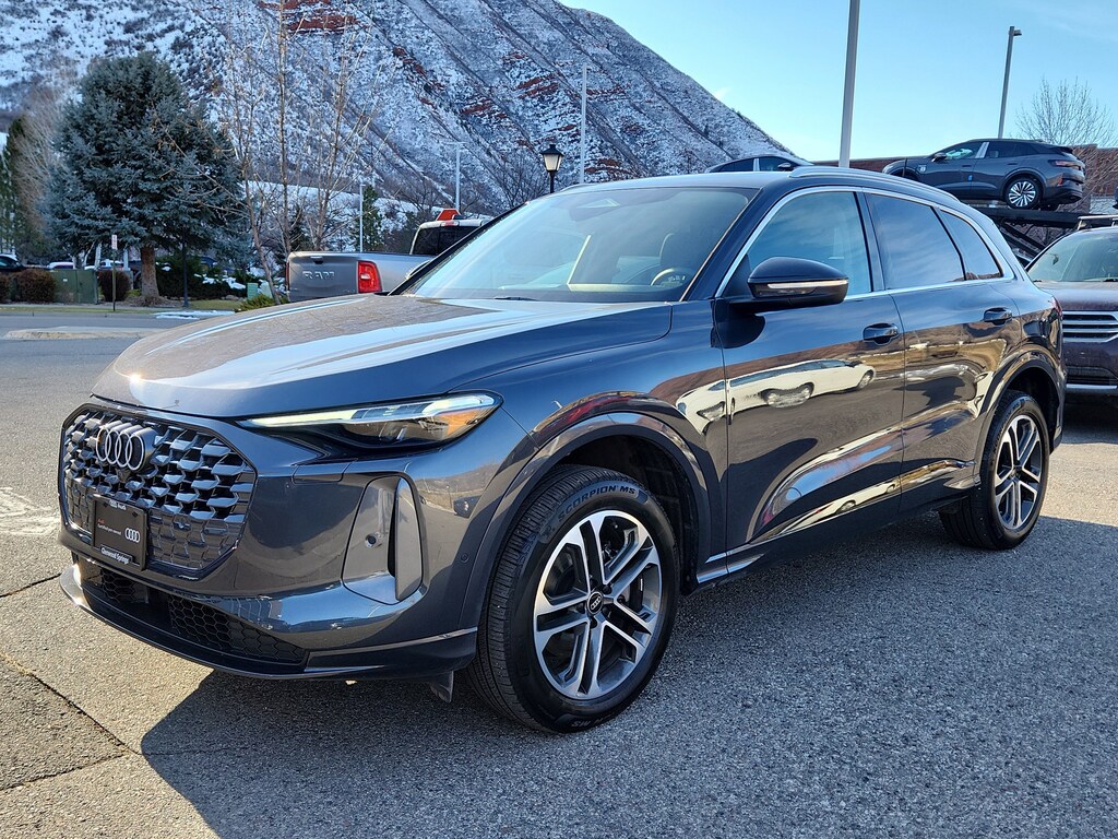 Used 2025 Audi Q5 2.0T Premium SUV
