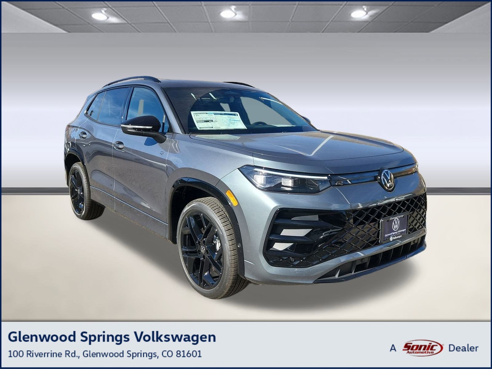 2026 Volkswagen Tiguan SE R-LINE BLACK's photo