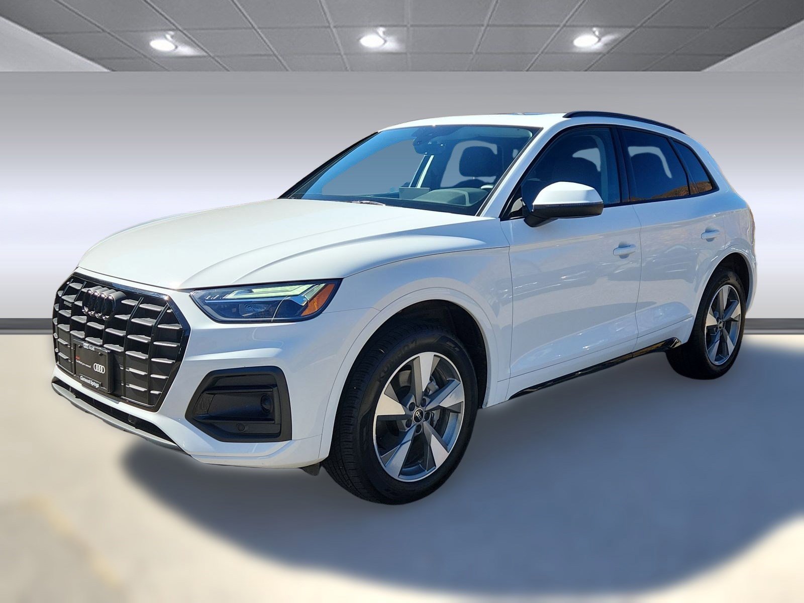 2025 Audi Q5 Premium 40 TFSI photo 4