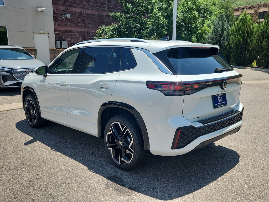New 2026 Volkswagen Tiguan 2.0T SEL R-Line Turbo SUV