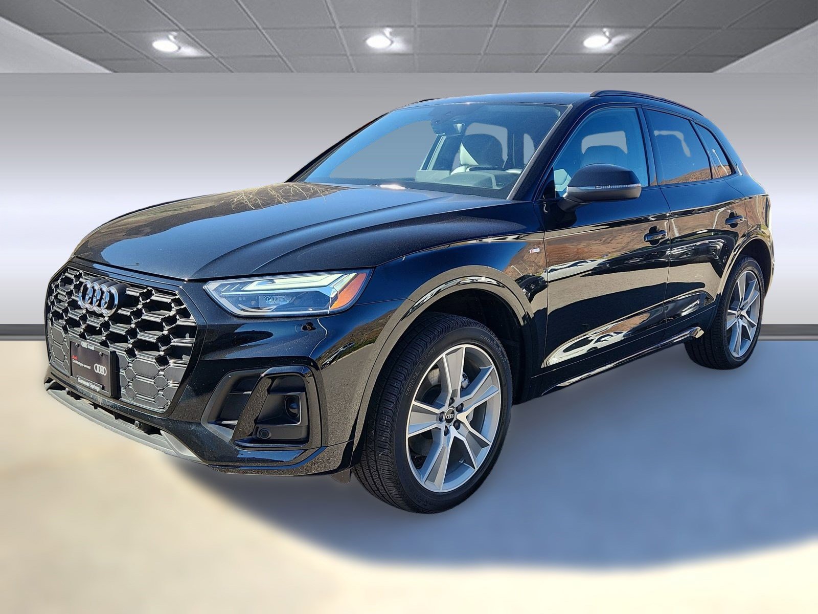 2025 Audi Q5 S line Premium 45 TFSI photo 3