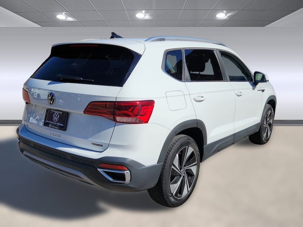 Used 2023 Volkswagen Taos 1.5T SE SUV