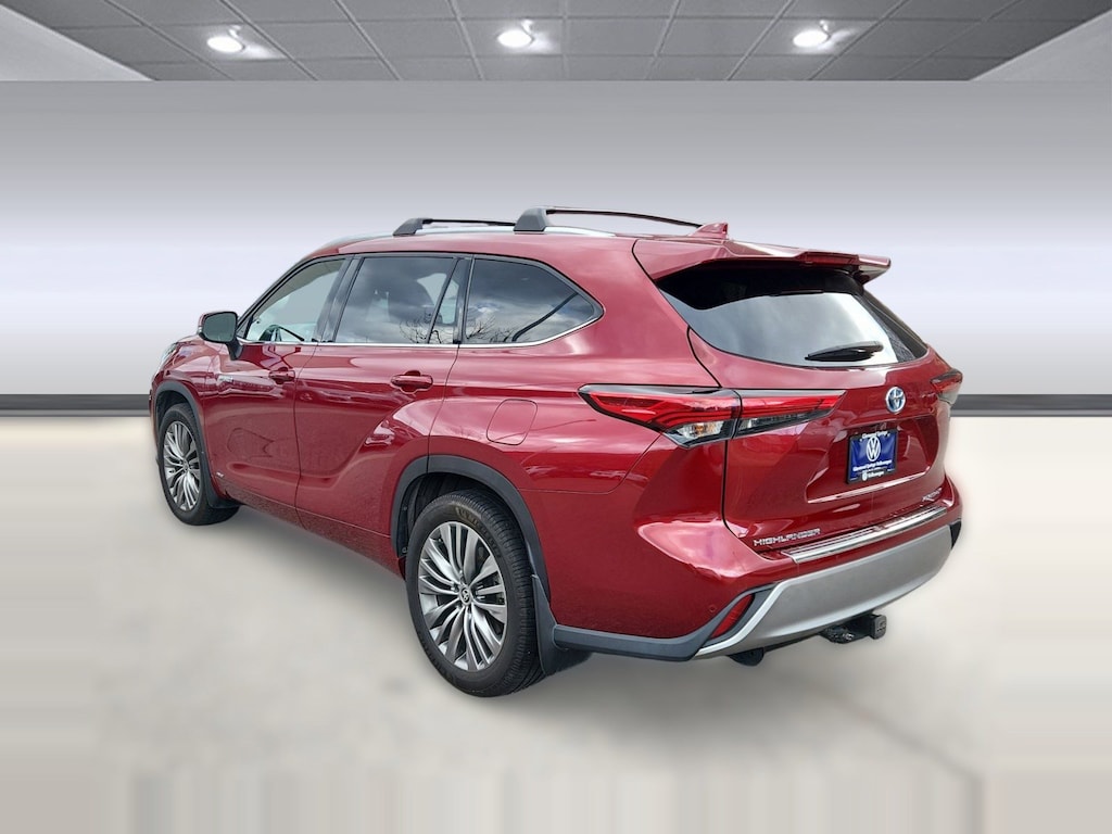Used 2021 Toyota Highlander Hybrid Platinum SUV