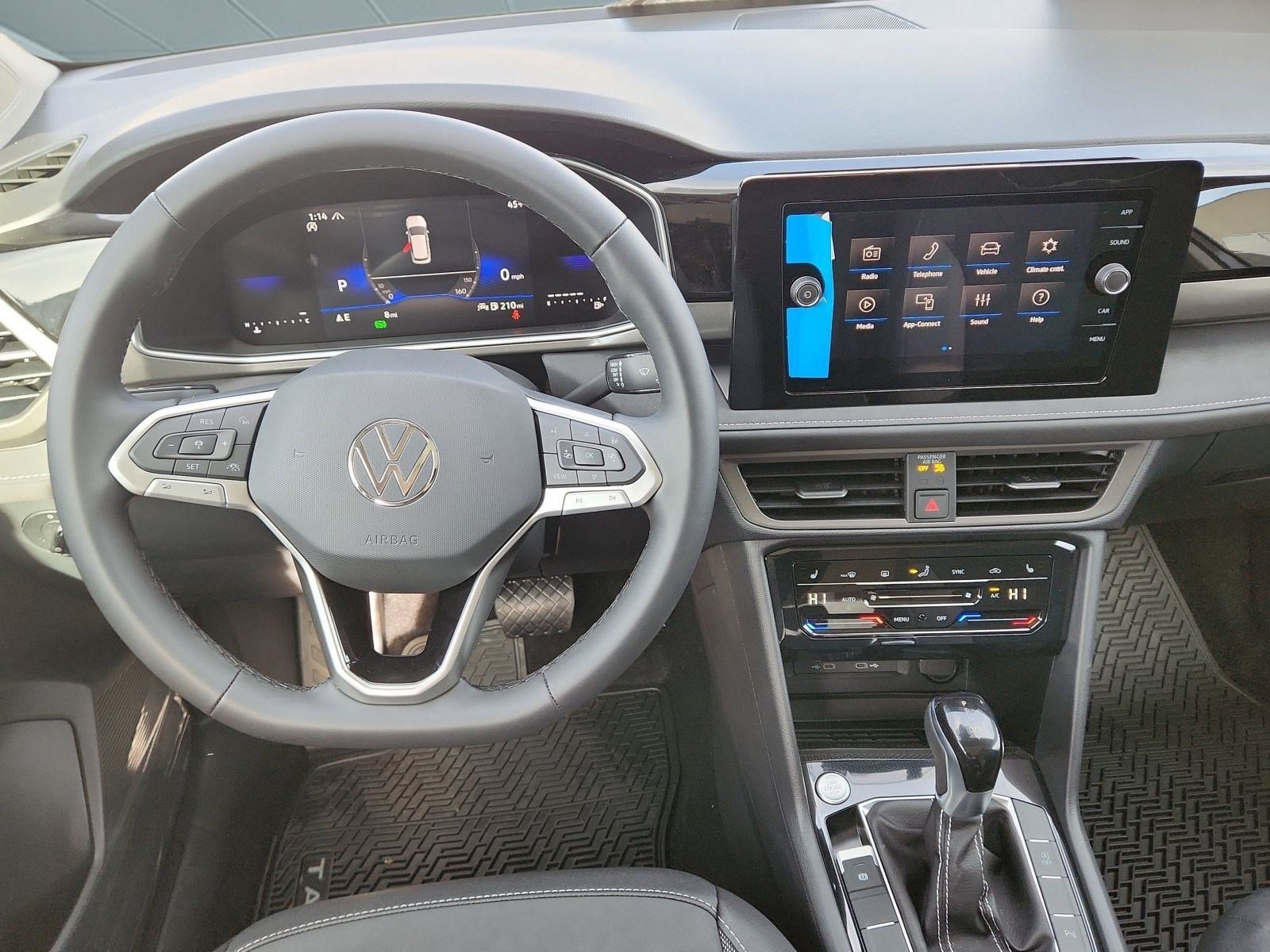 2026 Volkswagen Taos SE Black - Photo 12