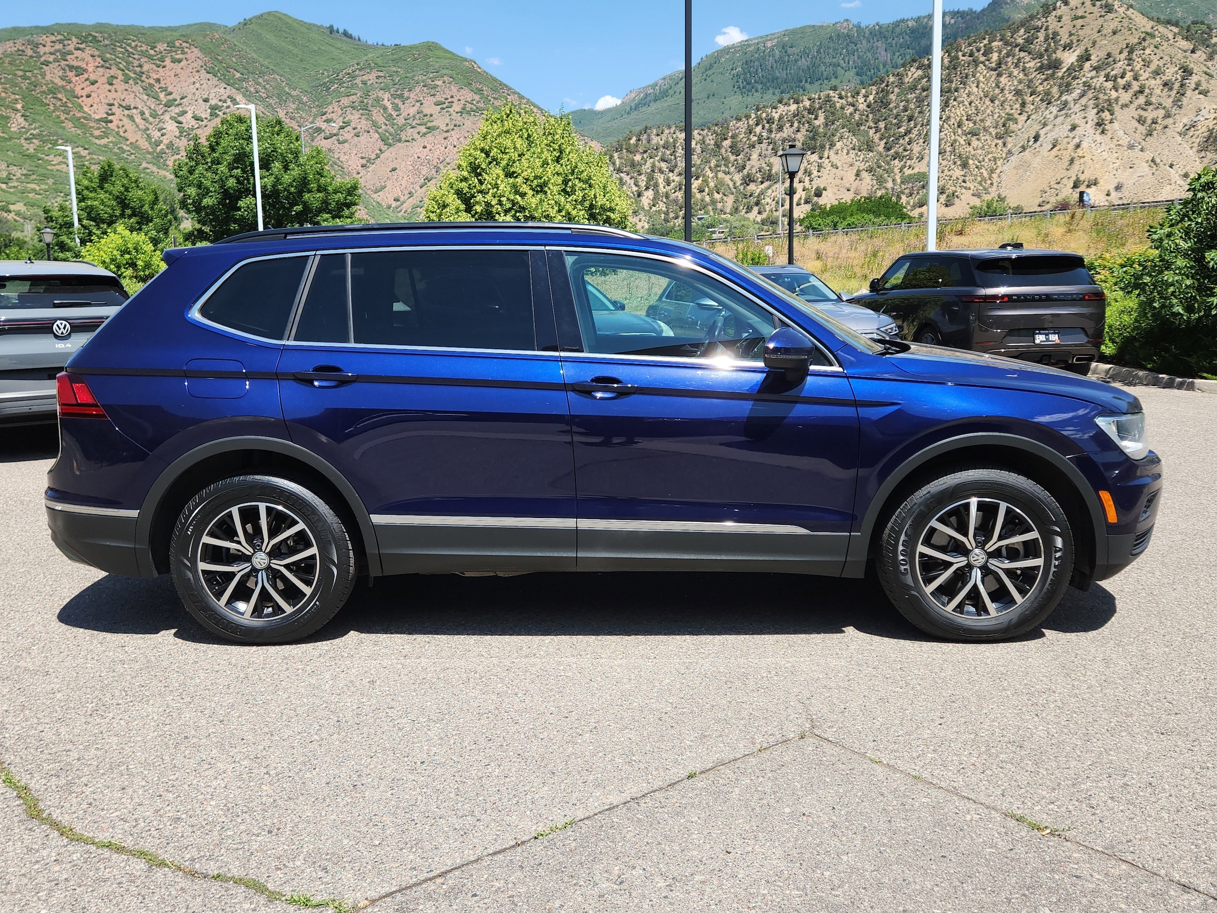 Used 2021 Volkswagen Tiguan SE with VIN 3VV2B7AX6MM004372 for sale in Glenwood Springs, CO