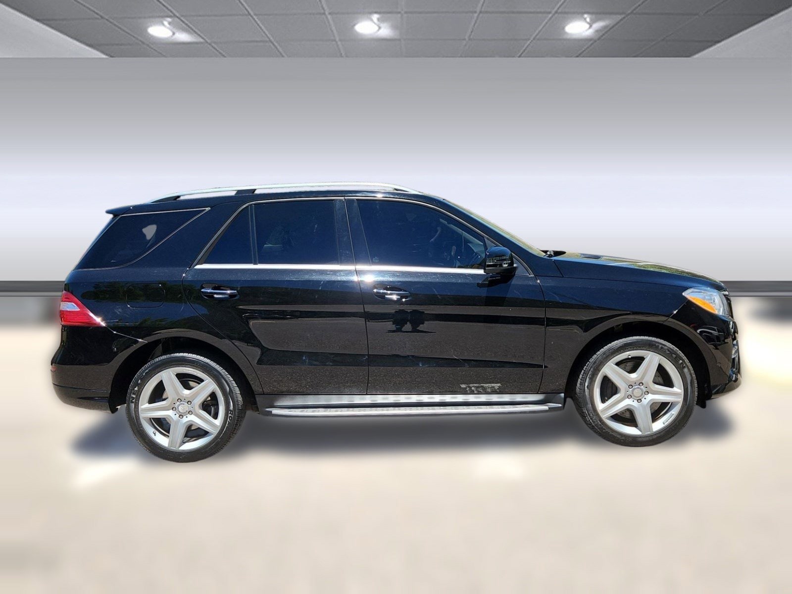 M-Class ML 550 4MATIC SUV