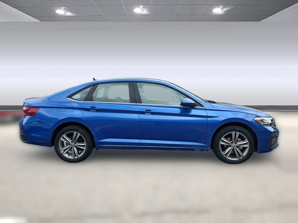 Used 2023 Volkswagen Jetta 1.5T SE Sedan