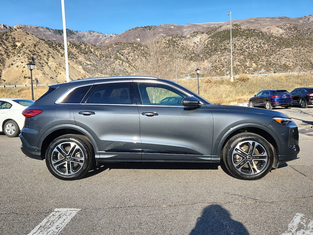 Used 2025 Audi Q5 2.0T Premium SUV