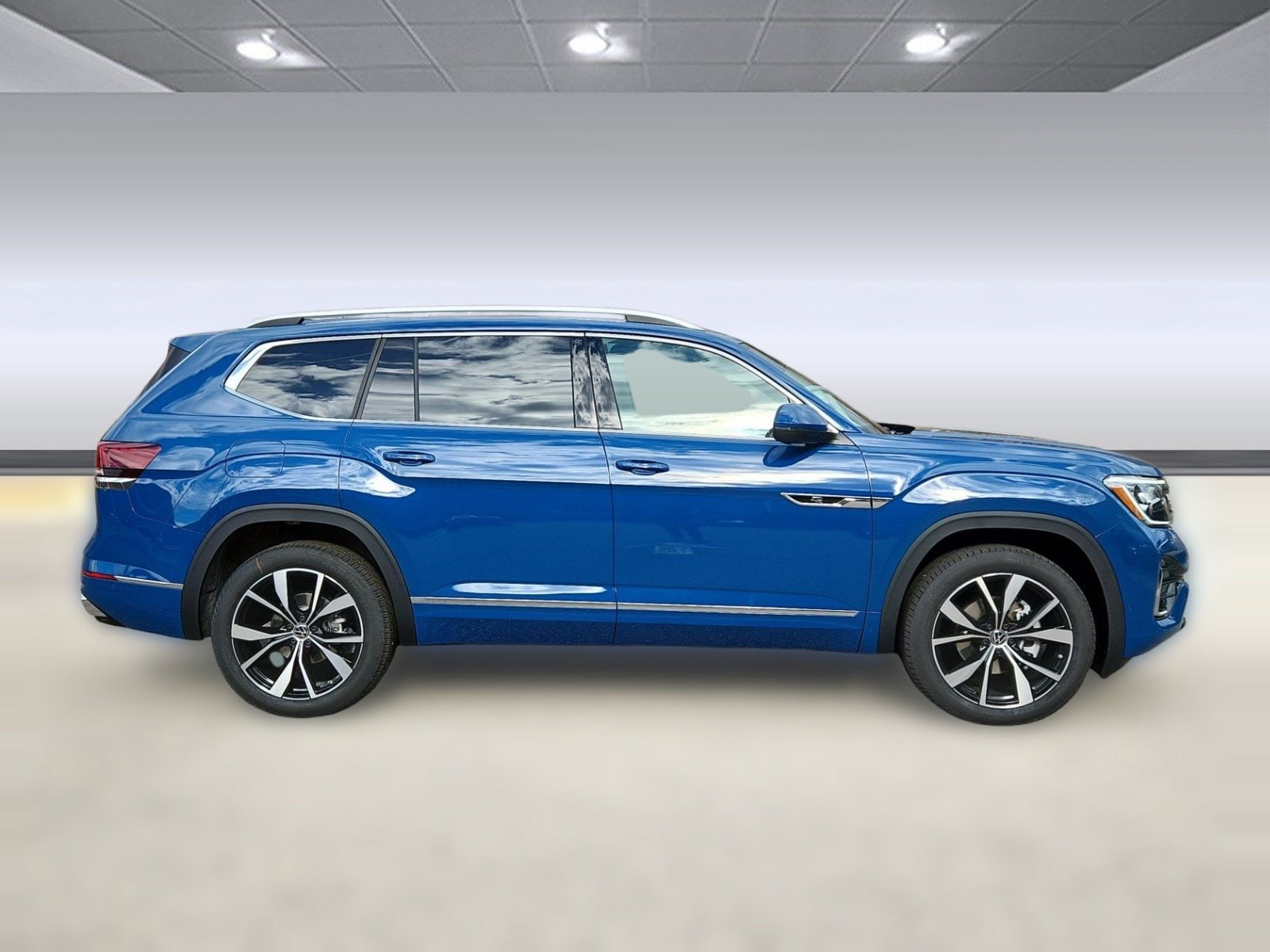 2026 Volkswagen Atlas SEL Premium R-Line - Photo 2