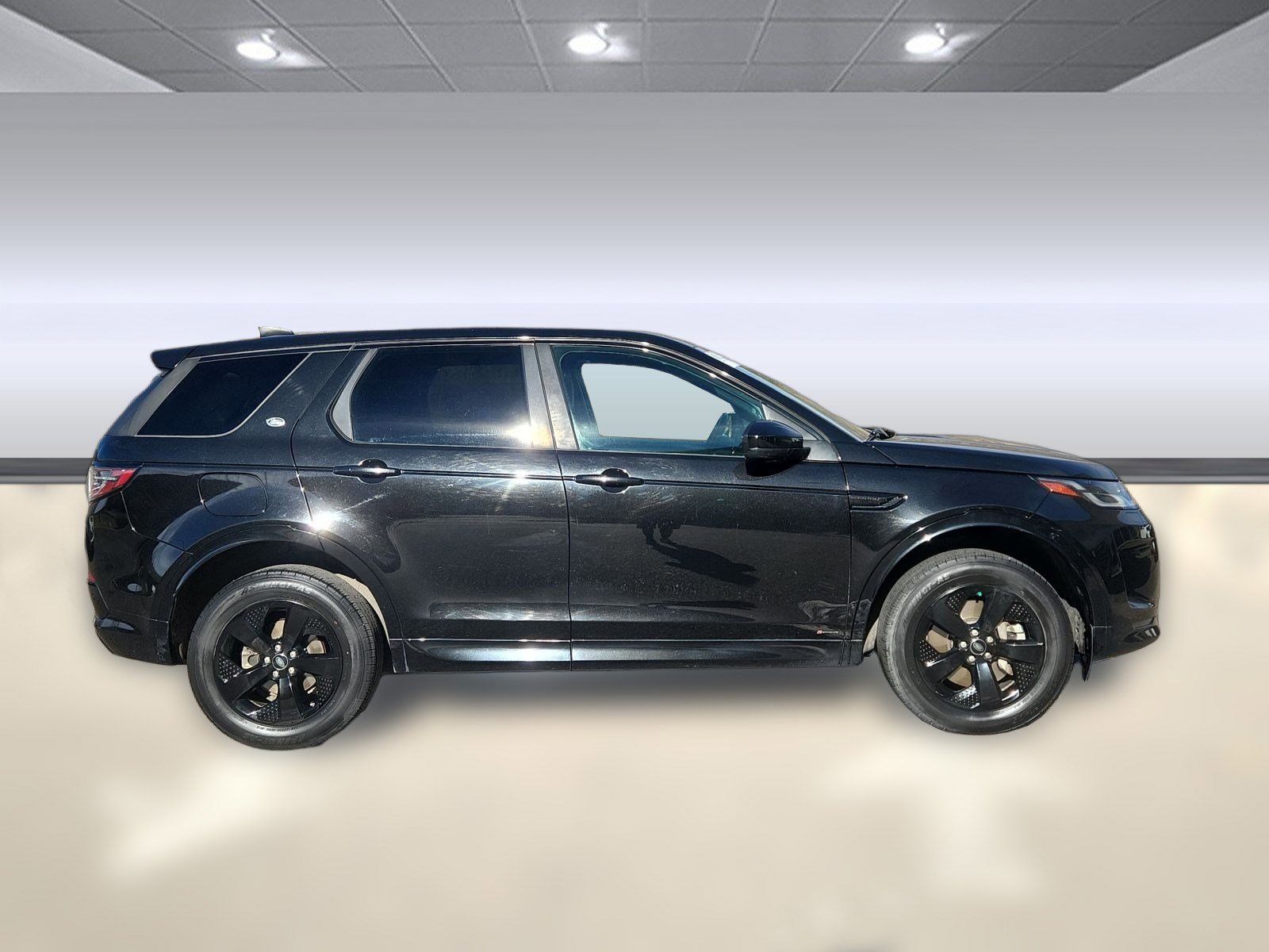 2020 Land Rover Discovery Sport S R-Dynamic photo 2