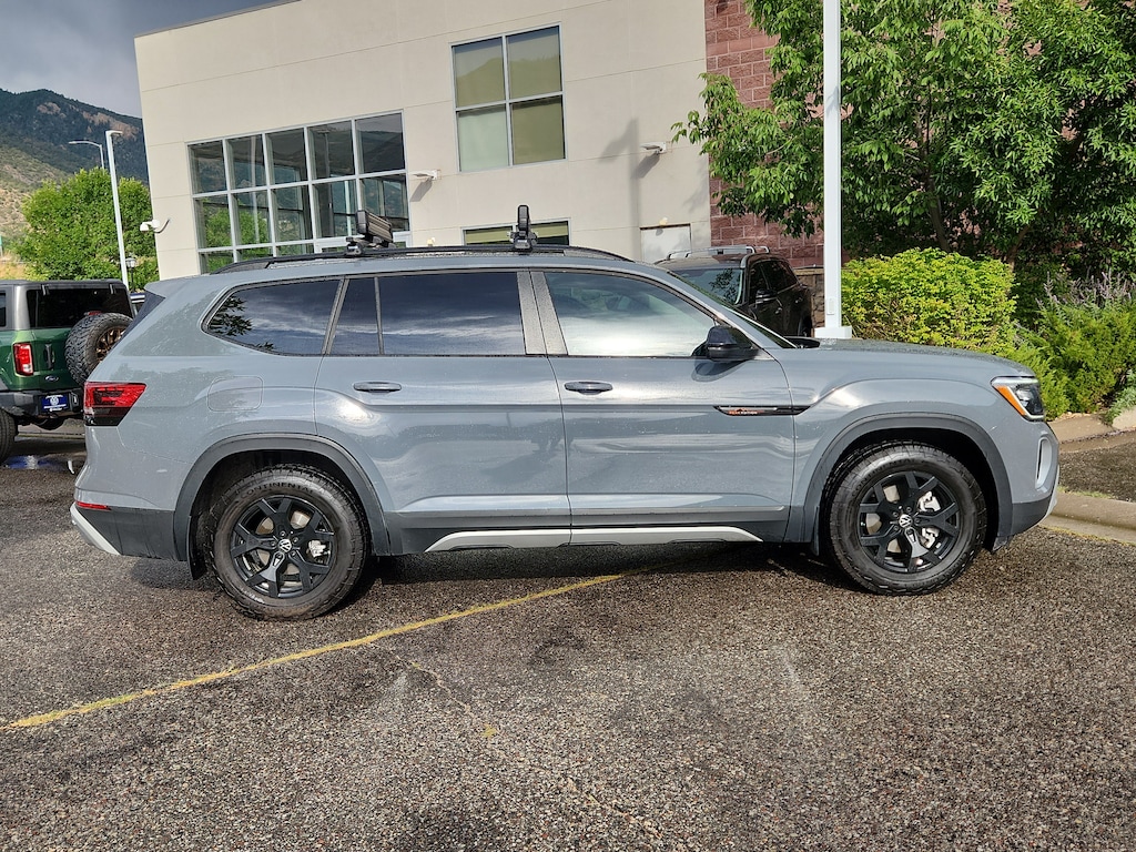 Used 2024 Volkswagen Atlas 2.0T Peak Edition SEL SUV