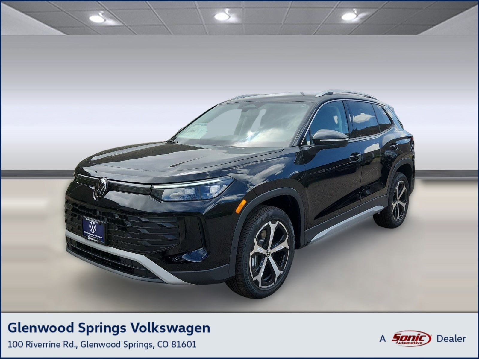 2026 Volkswagen Tiguan 2.0T SE 4Motion's photo