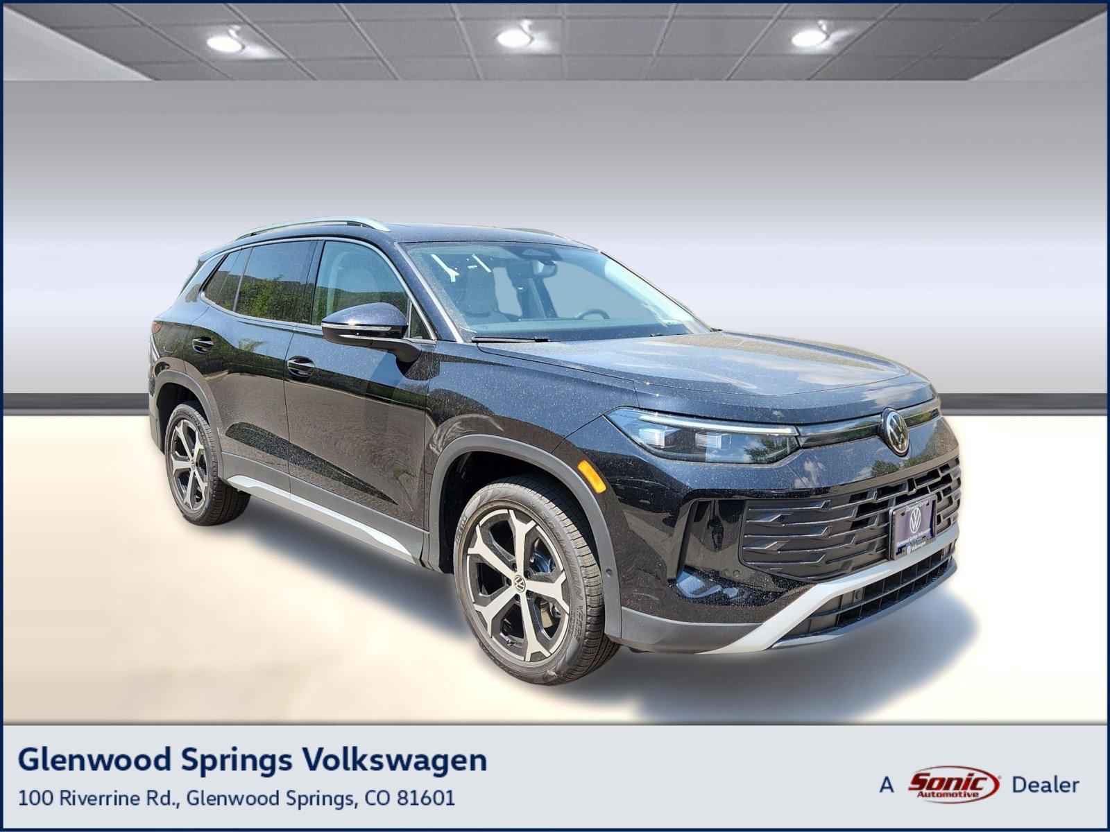 2025 Volkswagen Tiguan SE's photo