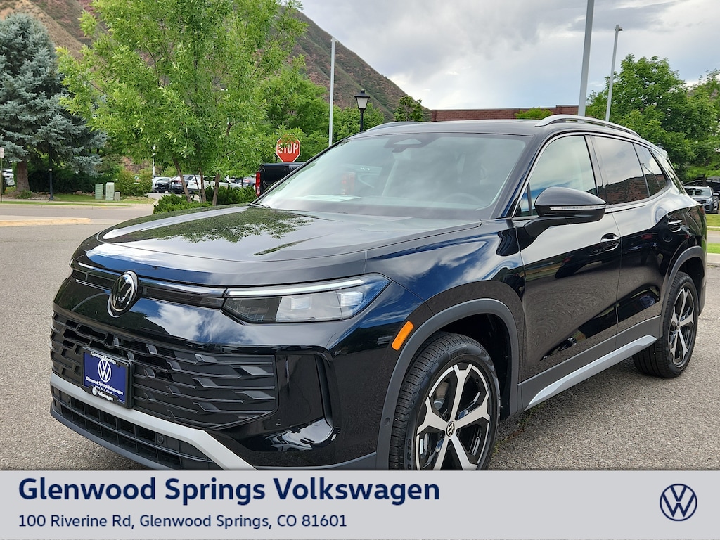 New 2026 Volkswagen Tiguan SE SUV